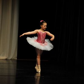 child ballet dancer